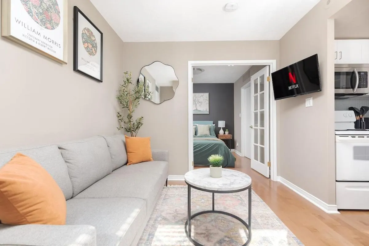 Comfy Liberty Village Home 1Bd Steps From King St Toronto