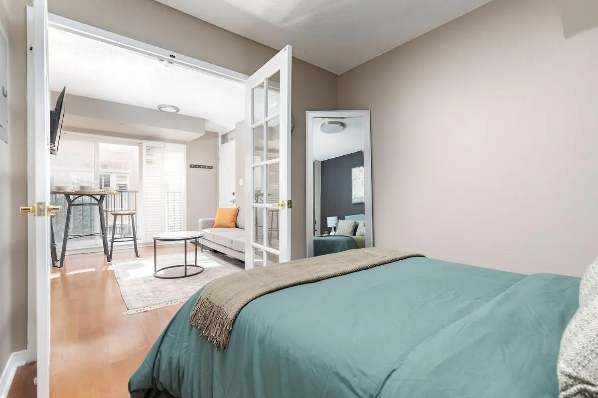 Comfy Liberty Village Home 1Bd Steps From King St Toronto