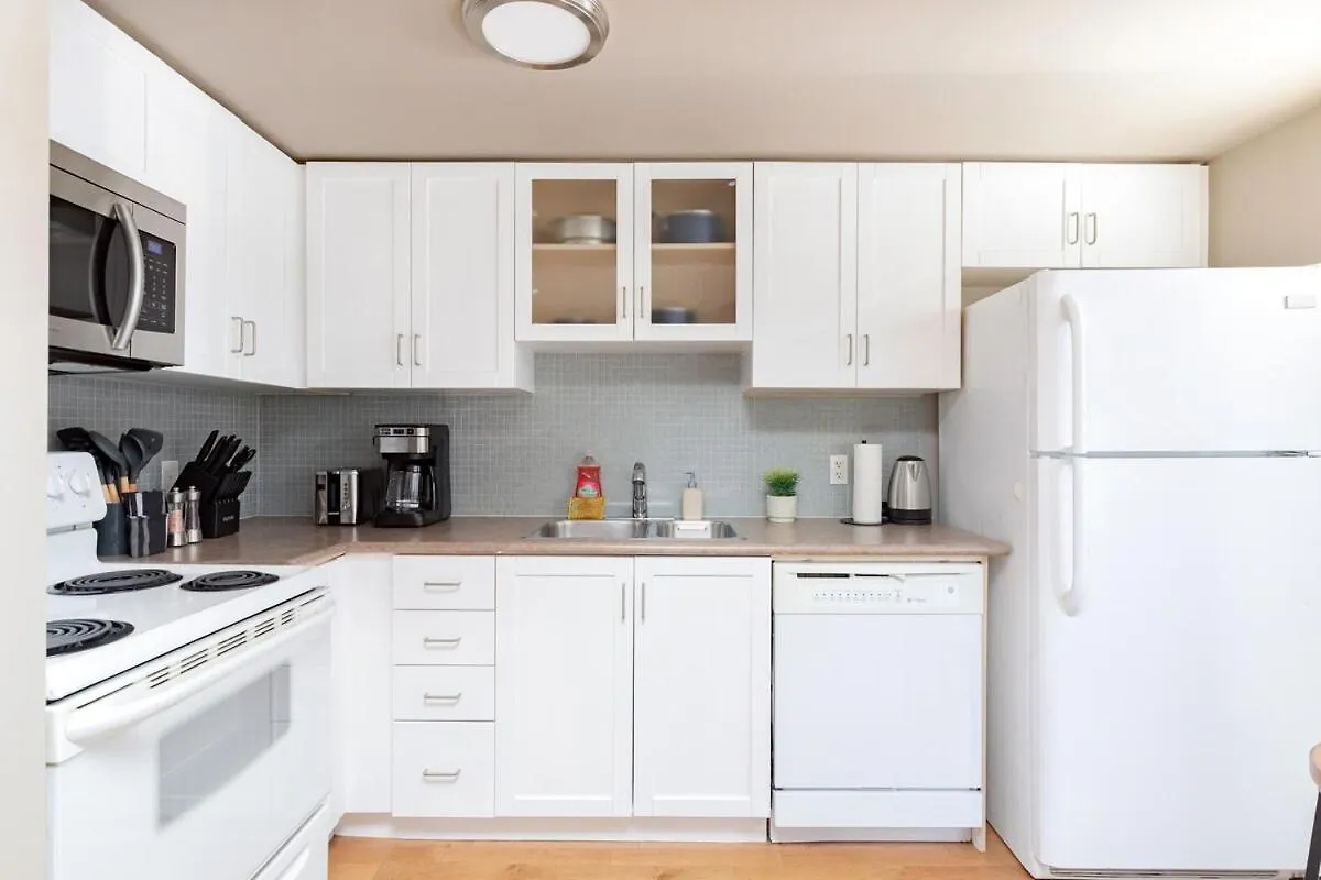 Holiday home Comfy Liberty Village Home 1Bd Steps From King St Toronto Canada